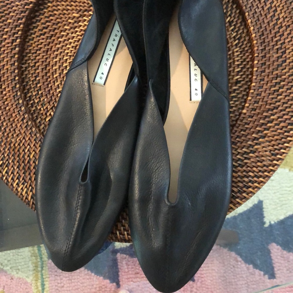 Black shoes